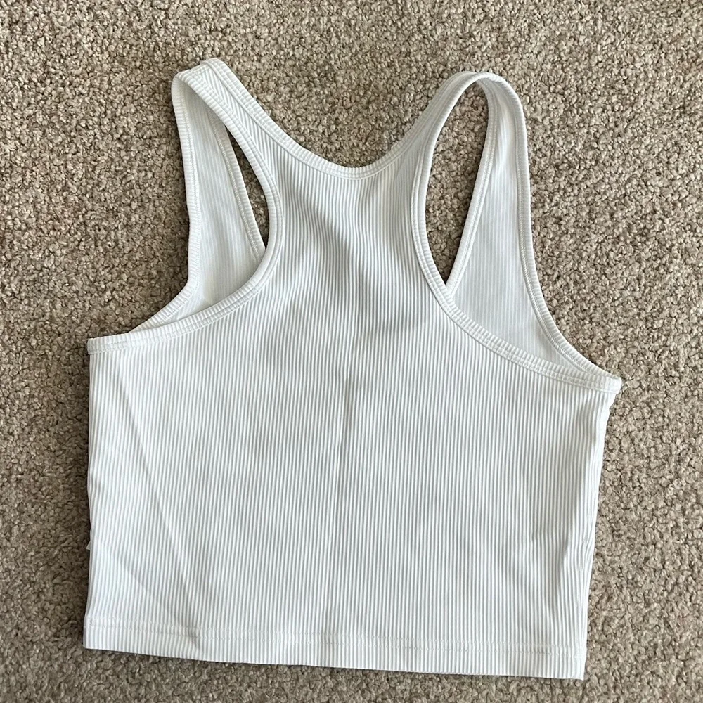 lululemon power pivot training tank top - Picture 3 of 5